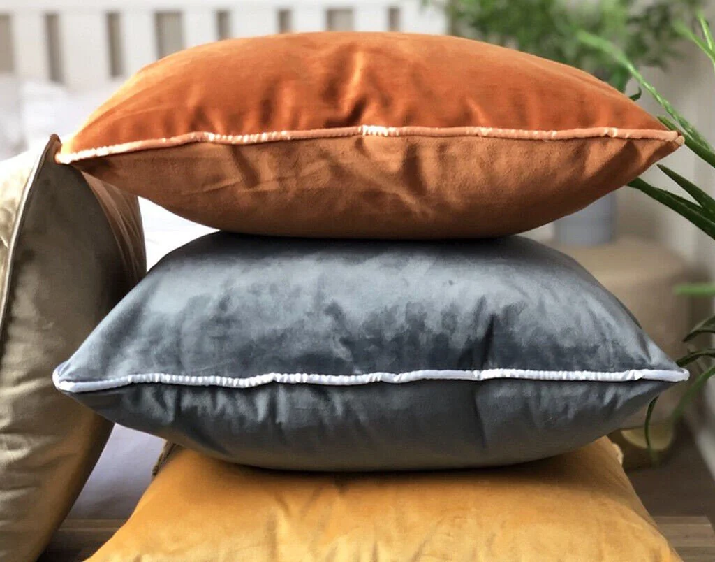 Piped sales cushion cover